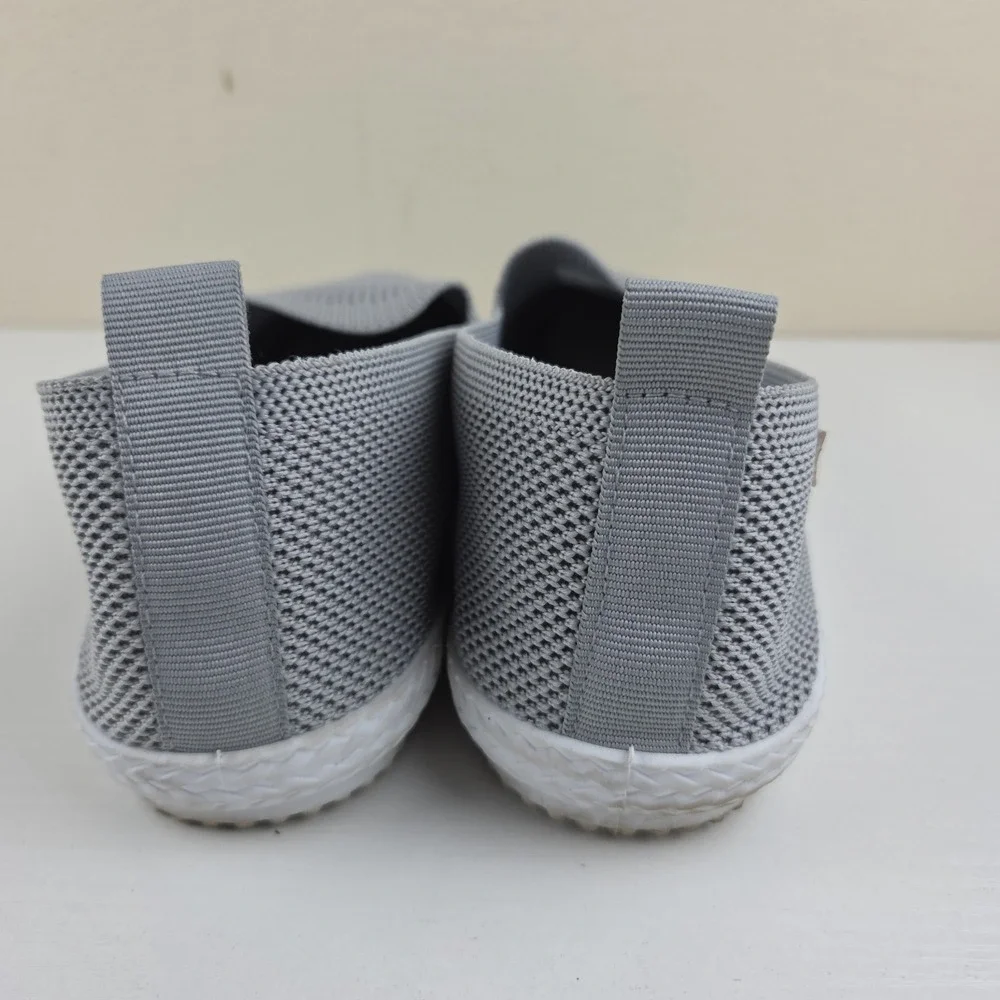 Tommy Bahama Women 8.5 Gray Slip On Shoe Boat Comfort‎